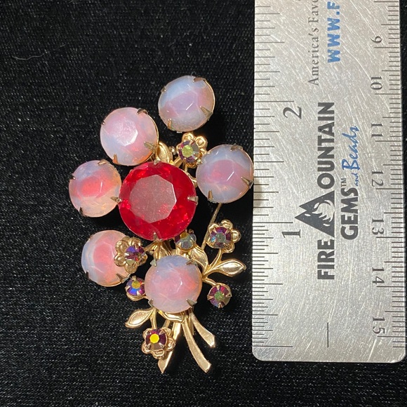 Vintage Gold and Red Floral Brooch - Picture 2 of 9